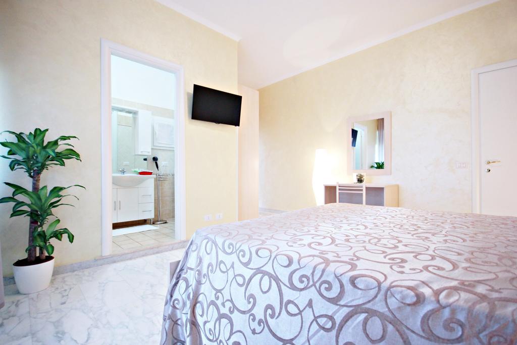 Guesthouse Holiday And روما الغرفة الصورة